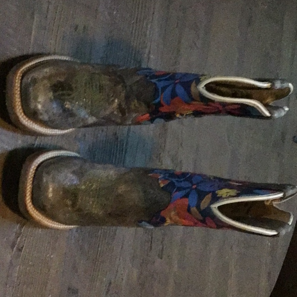 Tin Haul Co. Blooming Flowers kid’s boots